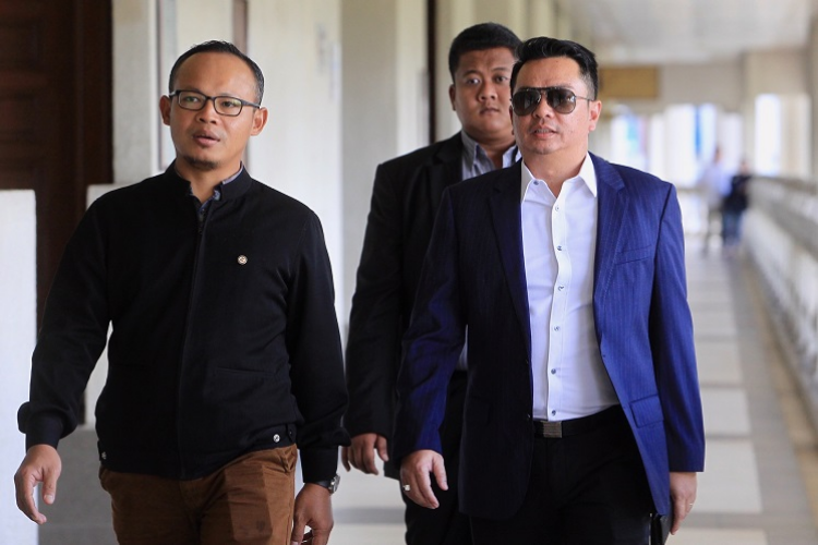 Datuk Rizal Mansor (far right) (File pic by The Edge)